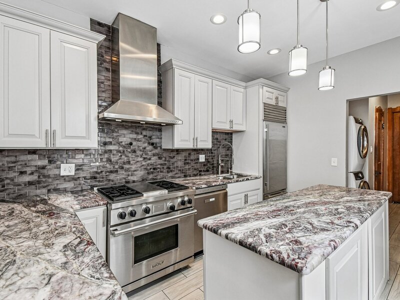 5054 S Woodlawn Avenue Chicago IL 60615