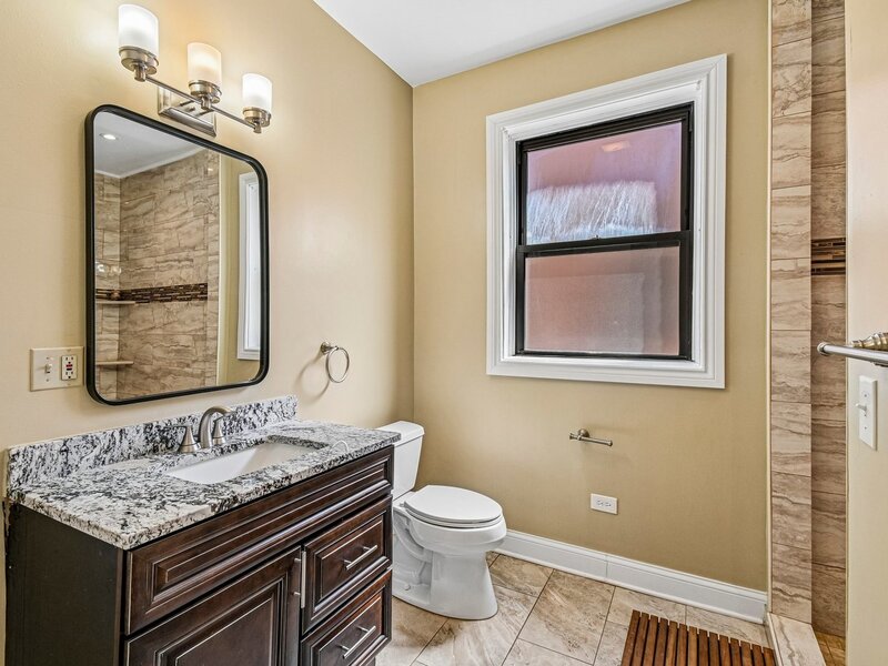 5054 S Woodlawn Avenue Chicago IL 60615