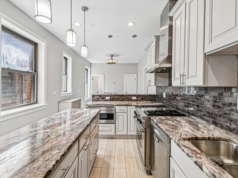 5054 S Woodlawn Avenue Chicago IL 60615