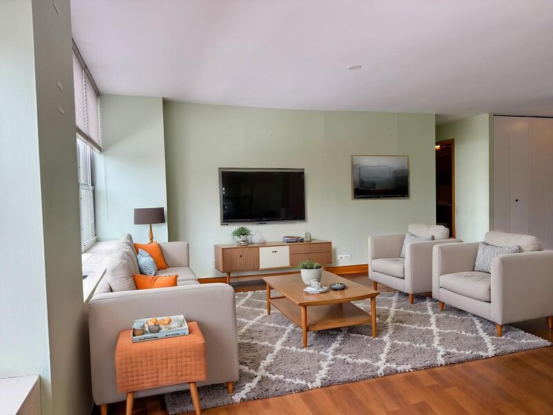 655 W Irving Park Road Chicago IL 60613
