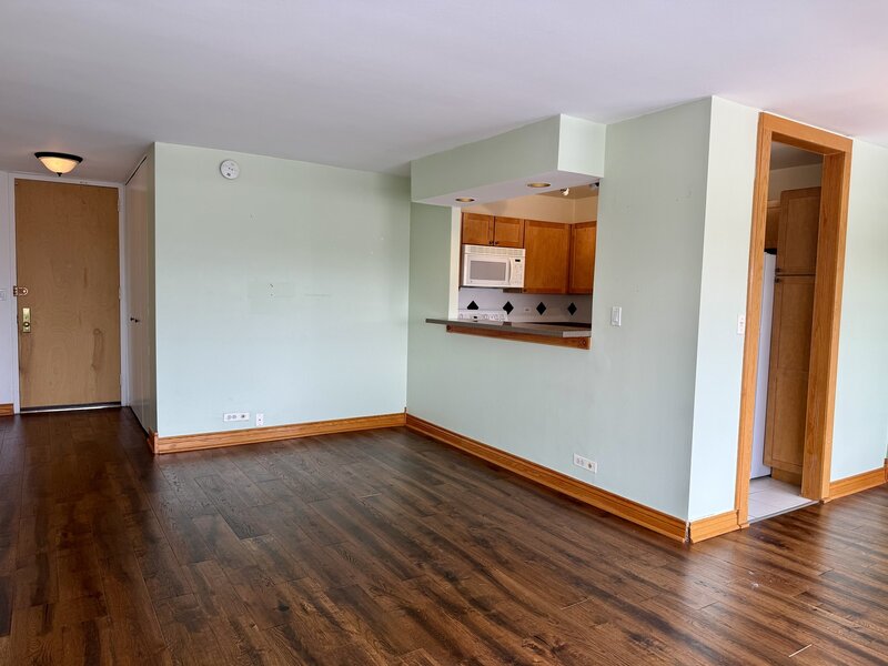 655 W Irving Park Road Chicago IL 60613