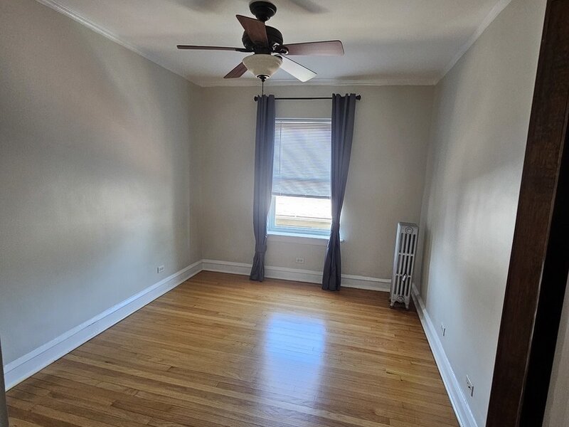4130 N Kedvale Avenue Chicago IL 60641