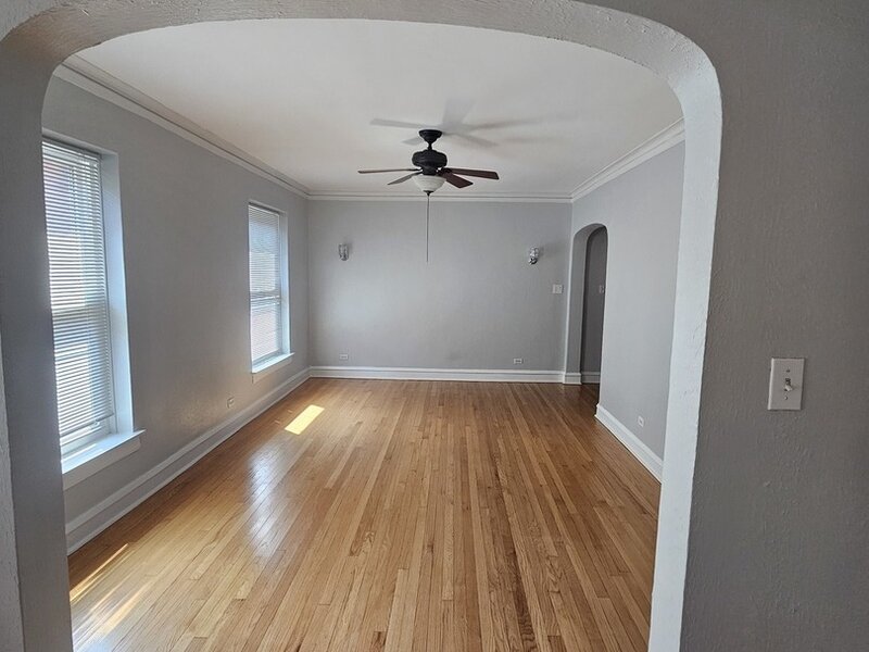 4130 N Kedvale Avenue Chicago IL 60641