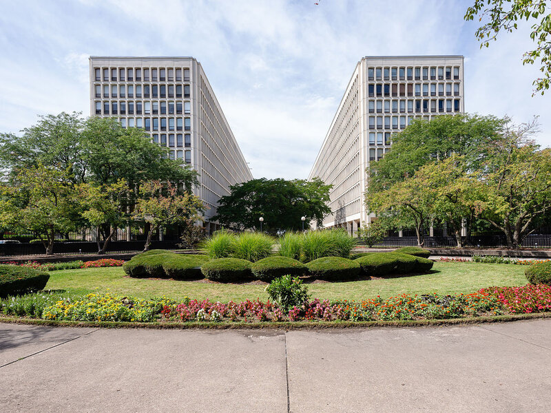 1401 E 55th Street Chicago IL 60615
