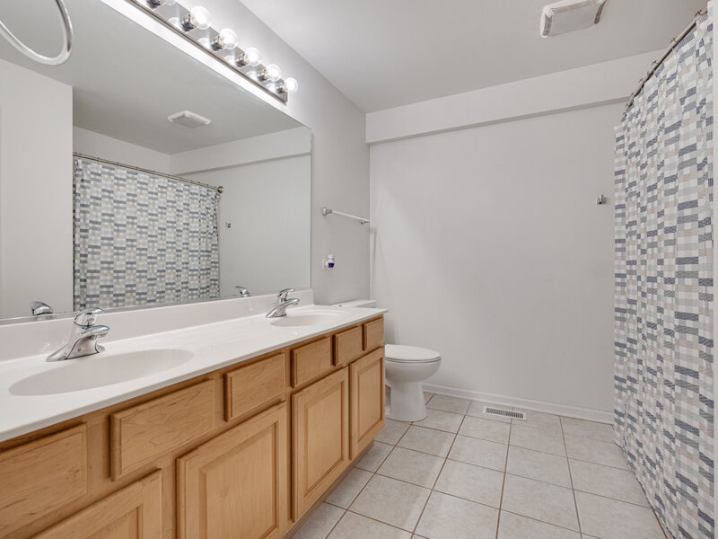 2826 Peachtree Circle Aurora IL 60502