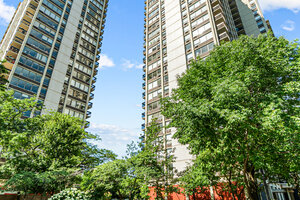 Photo of 1360 N Sandburg Terrace Chicago IL 60610 Unit 2603C