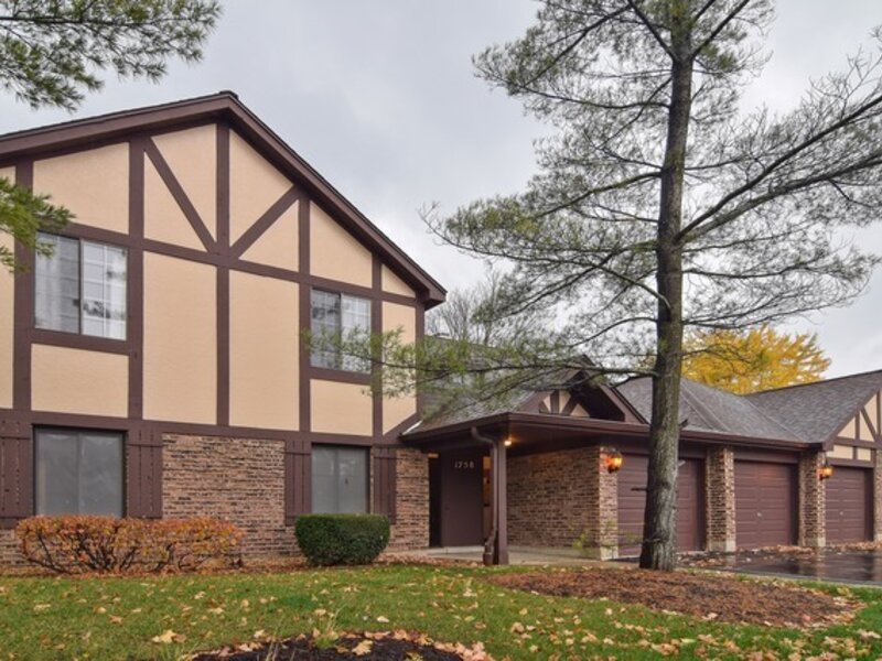 1758 Plymouth Court Wheaton IL 60189