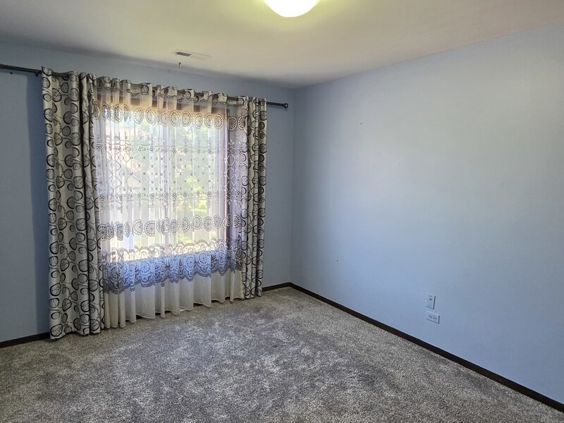 1758 Plymouth Court Wheaton IL 60189