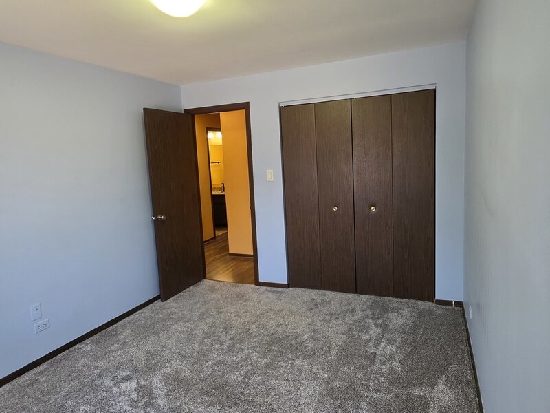 1758 Plymouth Court Wheaton IL 60189