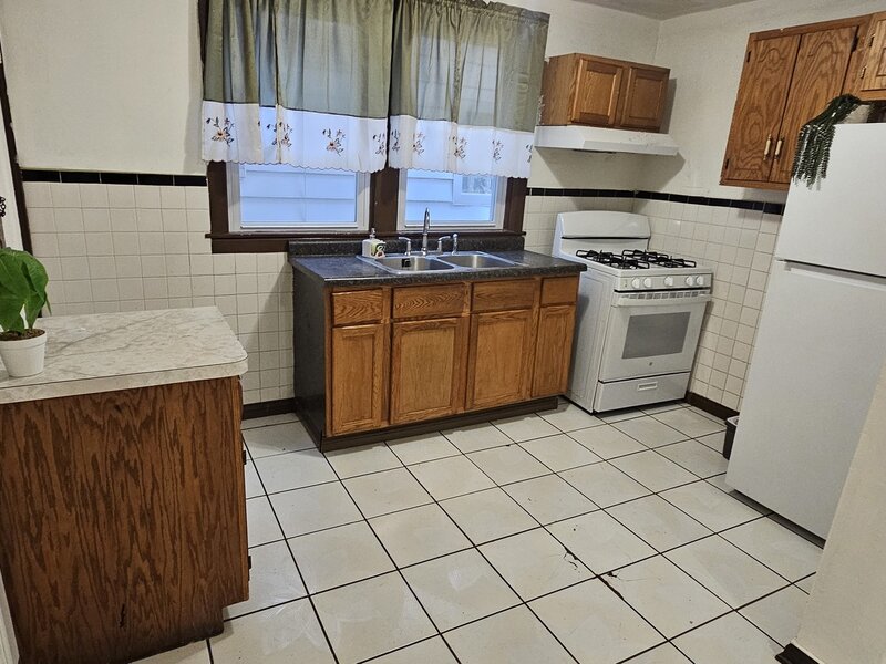 344 E 117th Street Chicago IL 60628