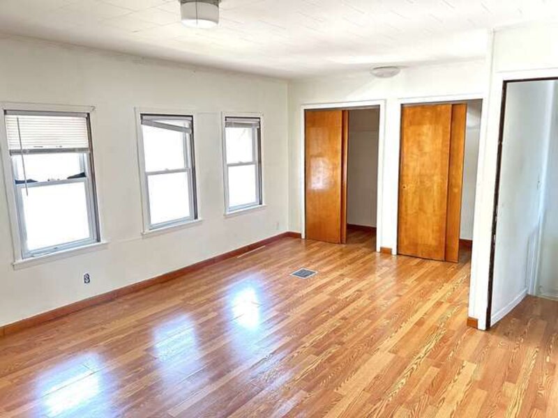 344 E 117th Street Chicago IL 60628