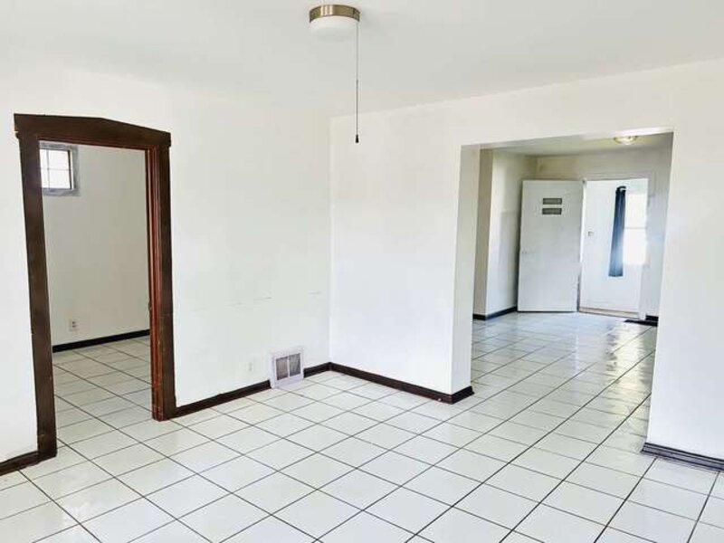 344 E 117th Street Chicago IL 60628