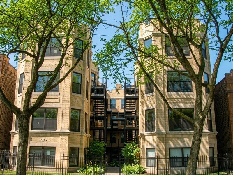 6410 N Hoyne Avenue Chicago IL 60645