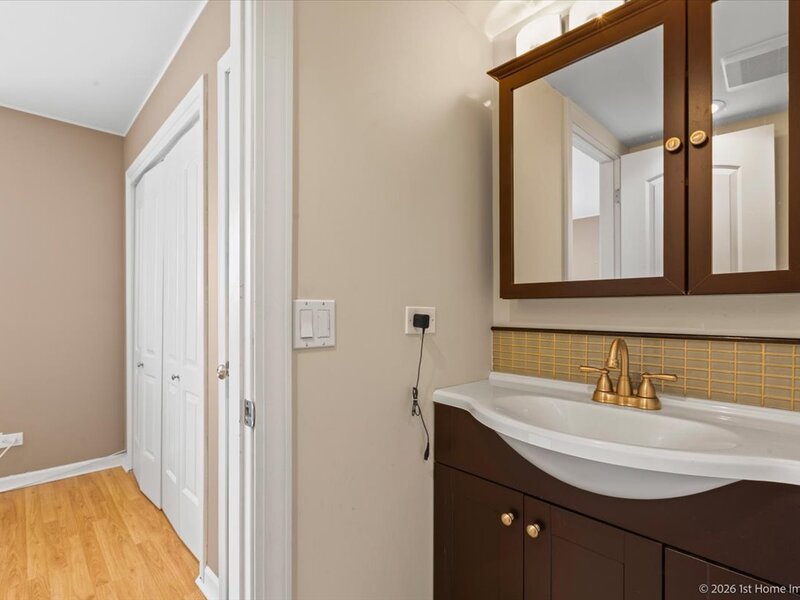 8510 W Catherine Avenue Chicago IL 60656