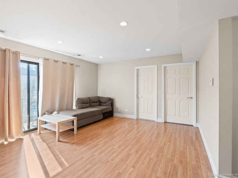 8510 W Catherine Avenue Chicago IL 60656