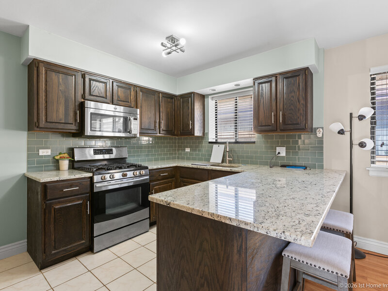 8510 W Catherine Avenue Chicago IL 60656