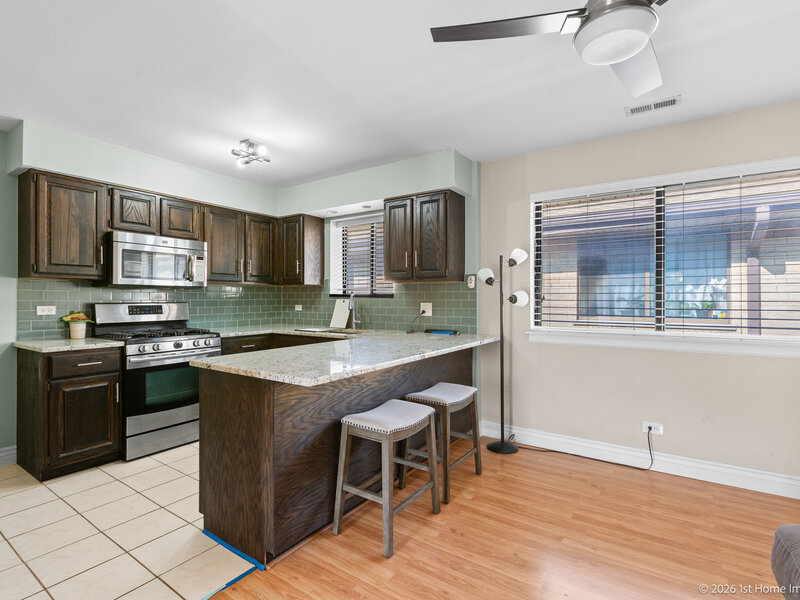 8510 W Catherine Avenue Chicago IL 60656