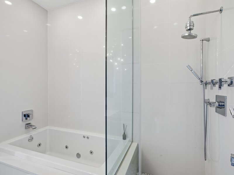 1866 N Damen Avenue Chicago IL 60647