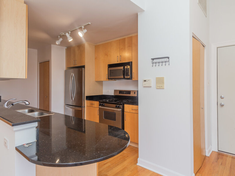 845 W Altgeld Street Chicago IL 60614