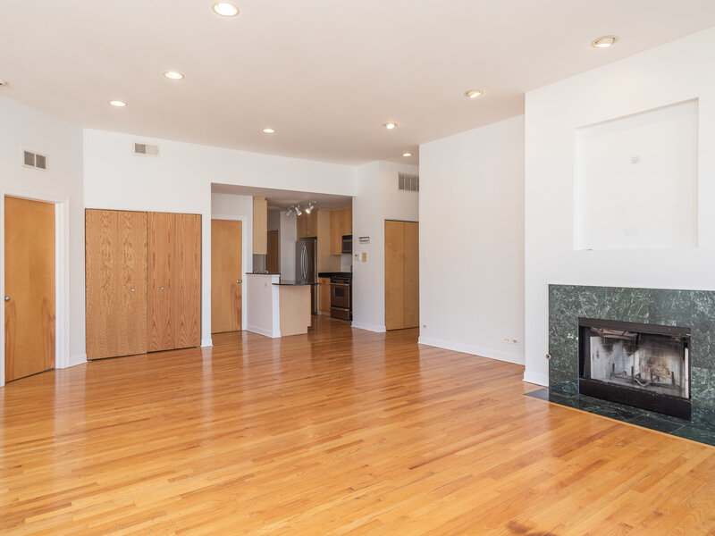 845 W Altgeld Street Chicago IL 60614