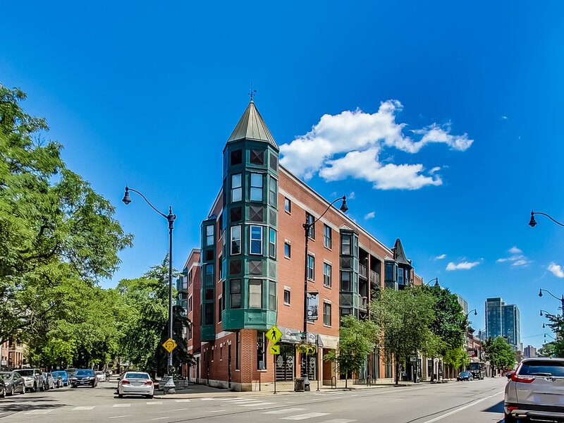 845 W Altgeld Street Chicago IL 60614
