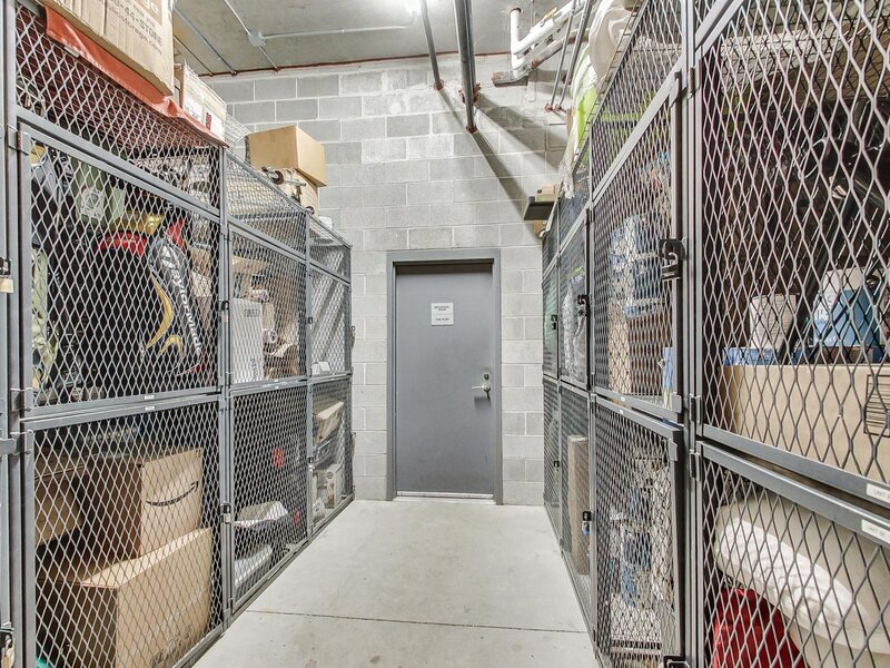 550 W Wellington Avenue Chicago IL 60657