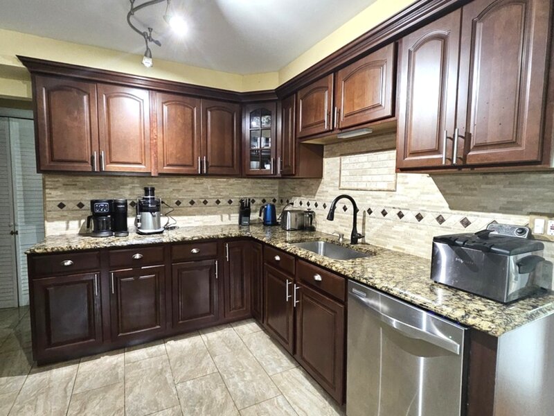 978 E Capri Drive Palatine IL 60074