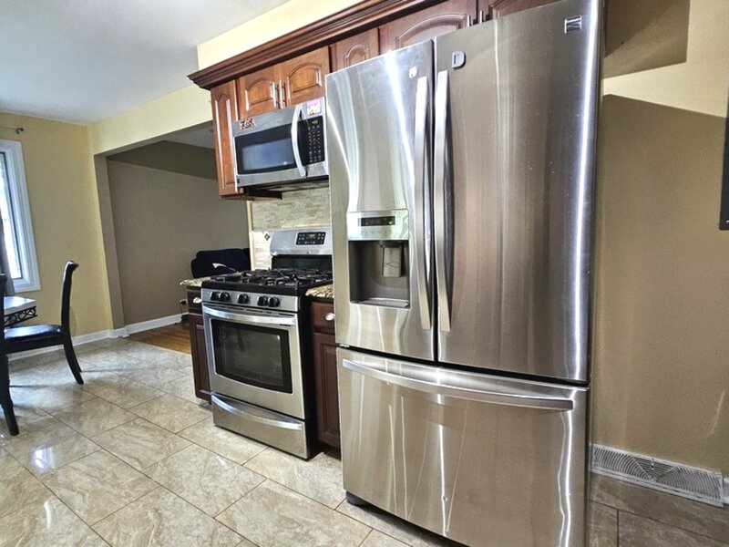978 E Capri Drive Palatine IL 60074