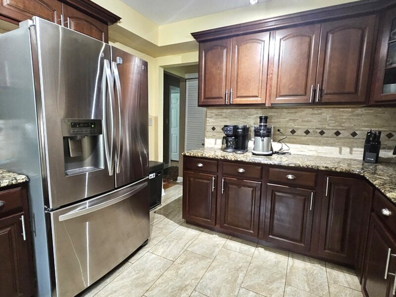 978 E Capri Drive Palatine IL 60074