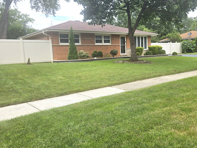 978 E Capri Drive Palatine IL 60074