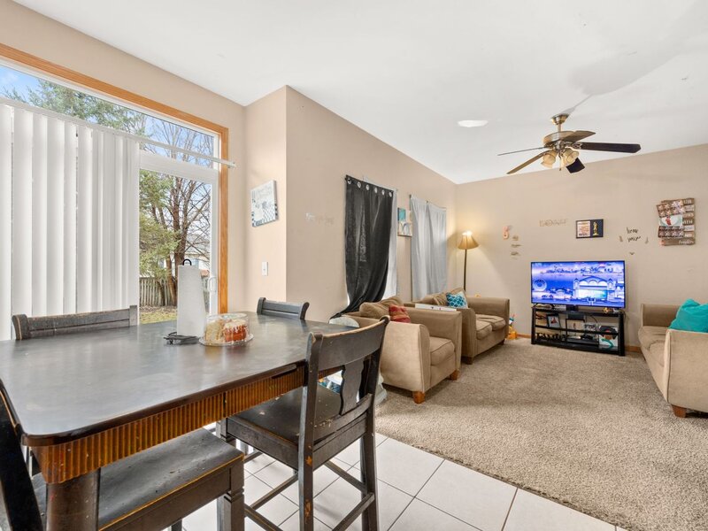 2812 Rebecca Court Montgomery IL 60538