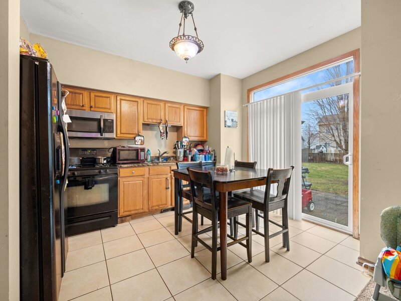 2812 Rebecca Court Montgomery IL 60538