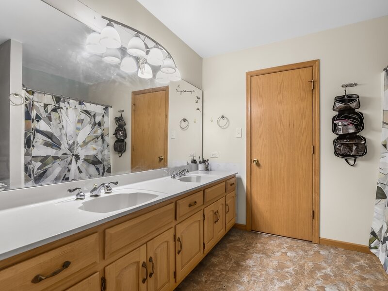 124 Andrew Taras Court Joliet IL 60435
