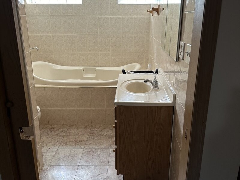 8600 S Kildare Avenue Chicago IL 60652