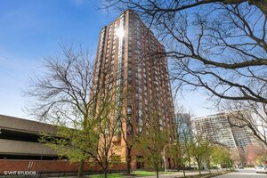 Photo of 901 S Plymouth Court Chicago IL 60605 Unit 1101