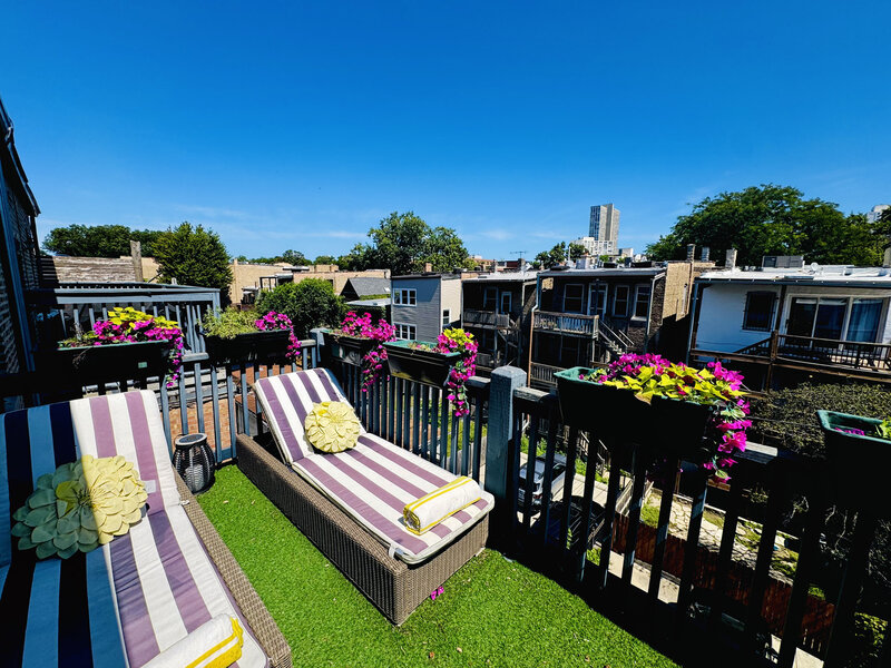 3823 N Alta Vista Terrace Chicago IL 60613