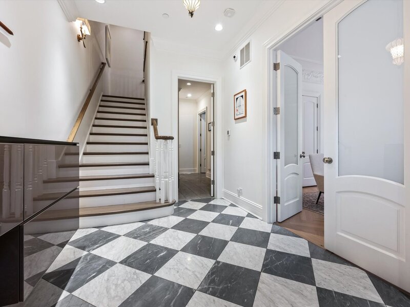 441 W Deming Place Chicago IL 60614