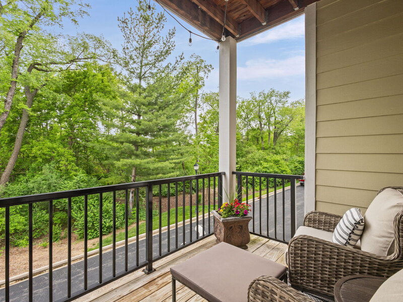 1907 Lynn Circle Libertyville IL 60048