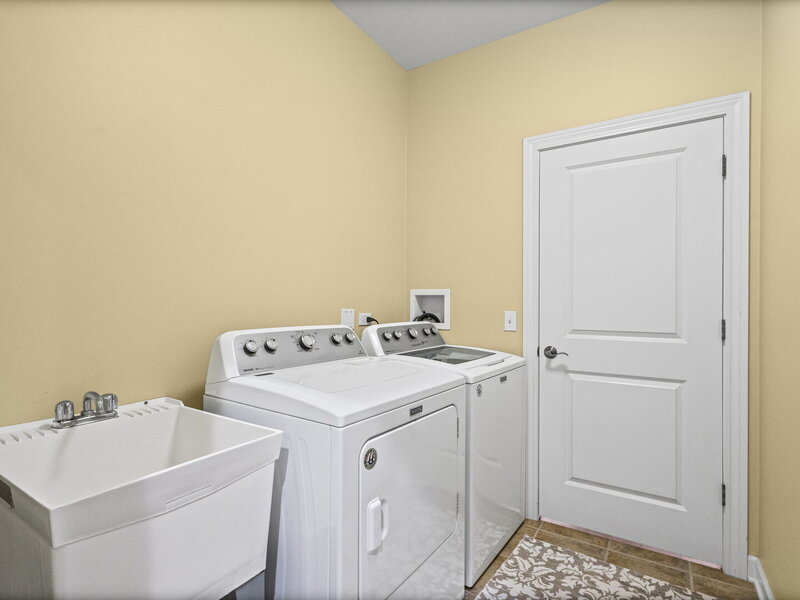 1907 Lynn Circle Libertyville IL 60048