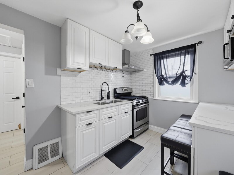 6548 S Kedvale Avenue Chicago IL 60629