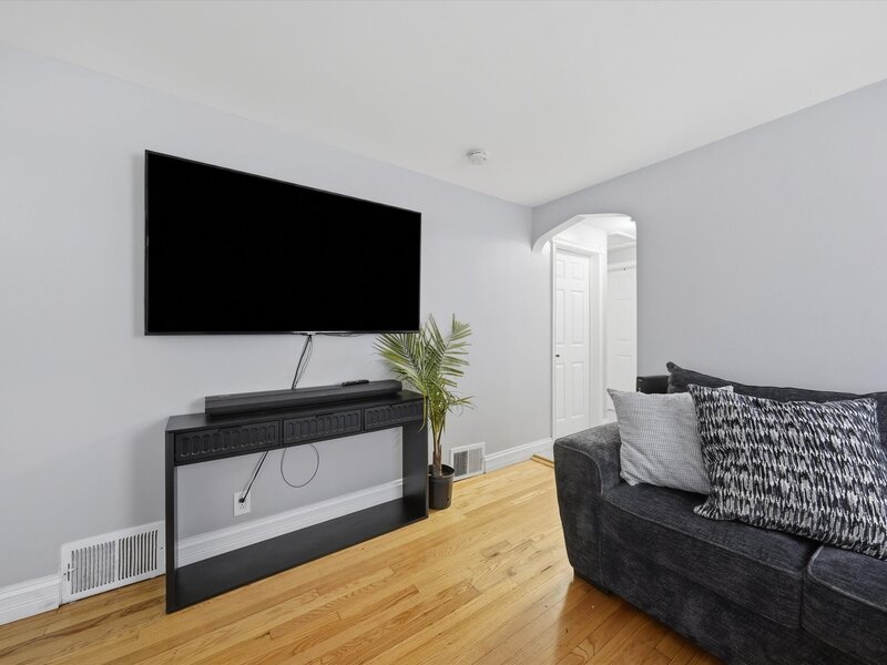6548 S Kedvale Avenue Chicago IL 60629