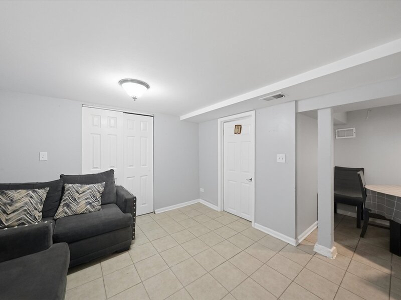 6548 S Kedvale Avenue Chicago IL 60629