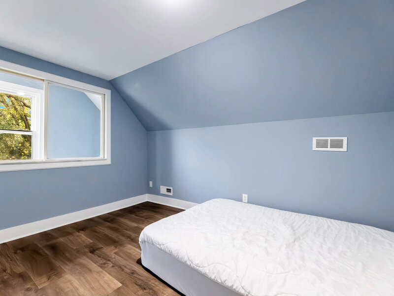 8333 S Baltimore Avenue Chicago IL 60617