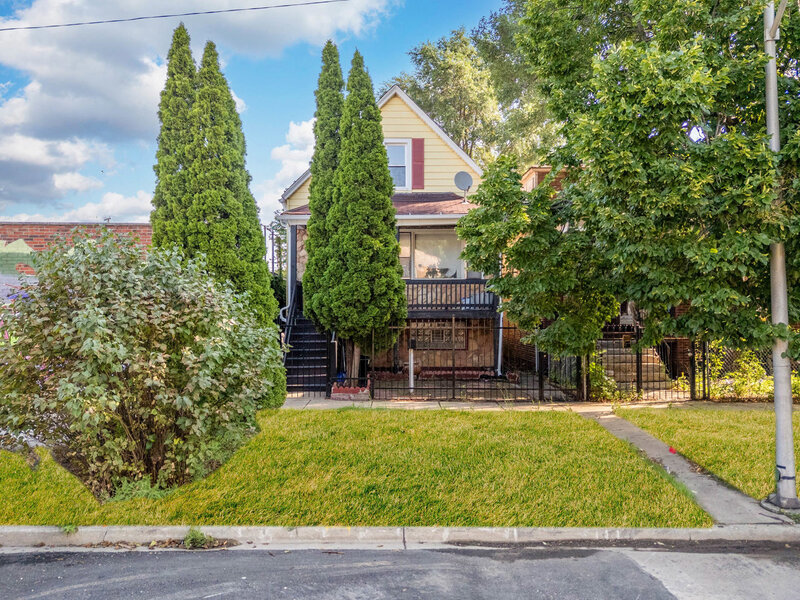 8333 S Baltimore Avenue Chicago IL 60617