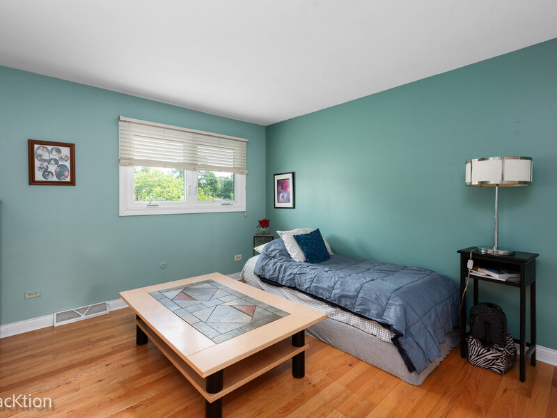 9 Allison Court Willowbrook IL 60527