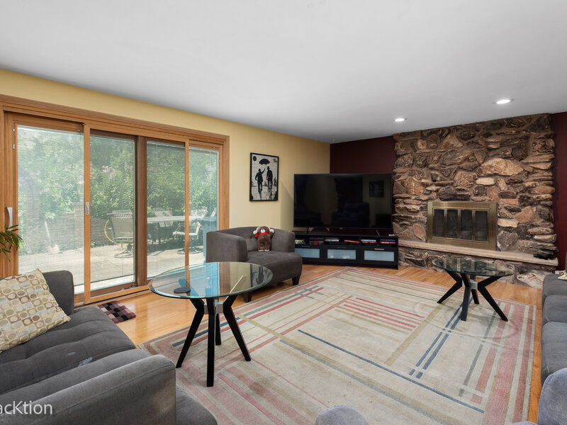 9 Allison Court Willowbrook IL 60527