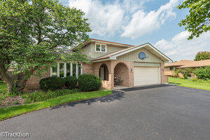 Photo of 9 Allison Court Willowbrook IL 60527