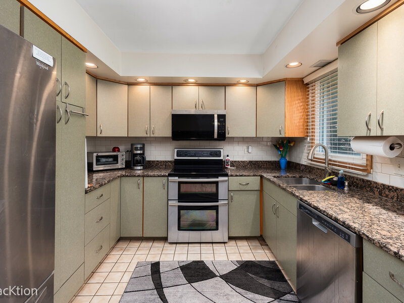 9 Allison Court Willowbrook IL 60527