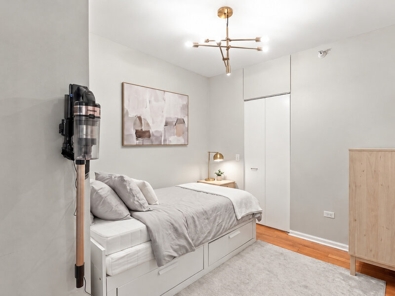 125 S Jefferson Street Chicago IL 60661