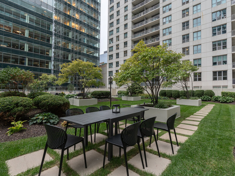 125 S Jefferson Street Chicago IL 60661